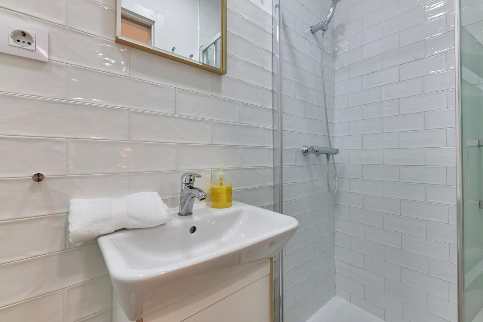 Fee4Me. Amazing Apartment In The Heart Of Lavapies Madri Exterior foto